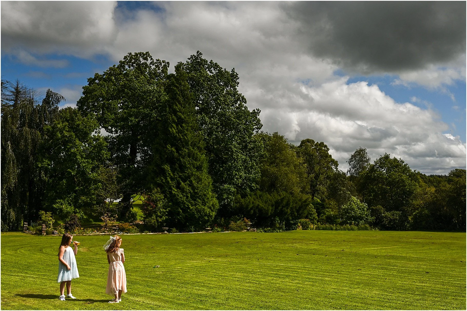 browsholme-hall-documentary-wedding-photography - 043.jpg