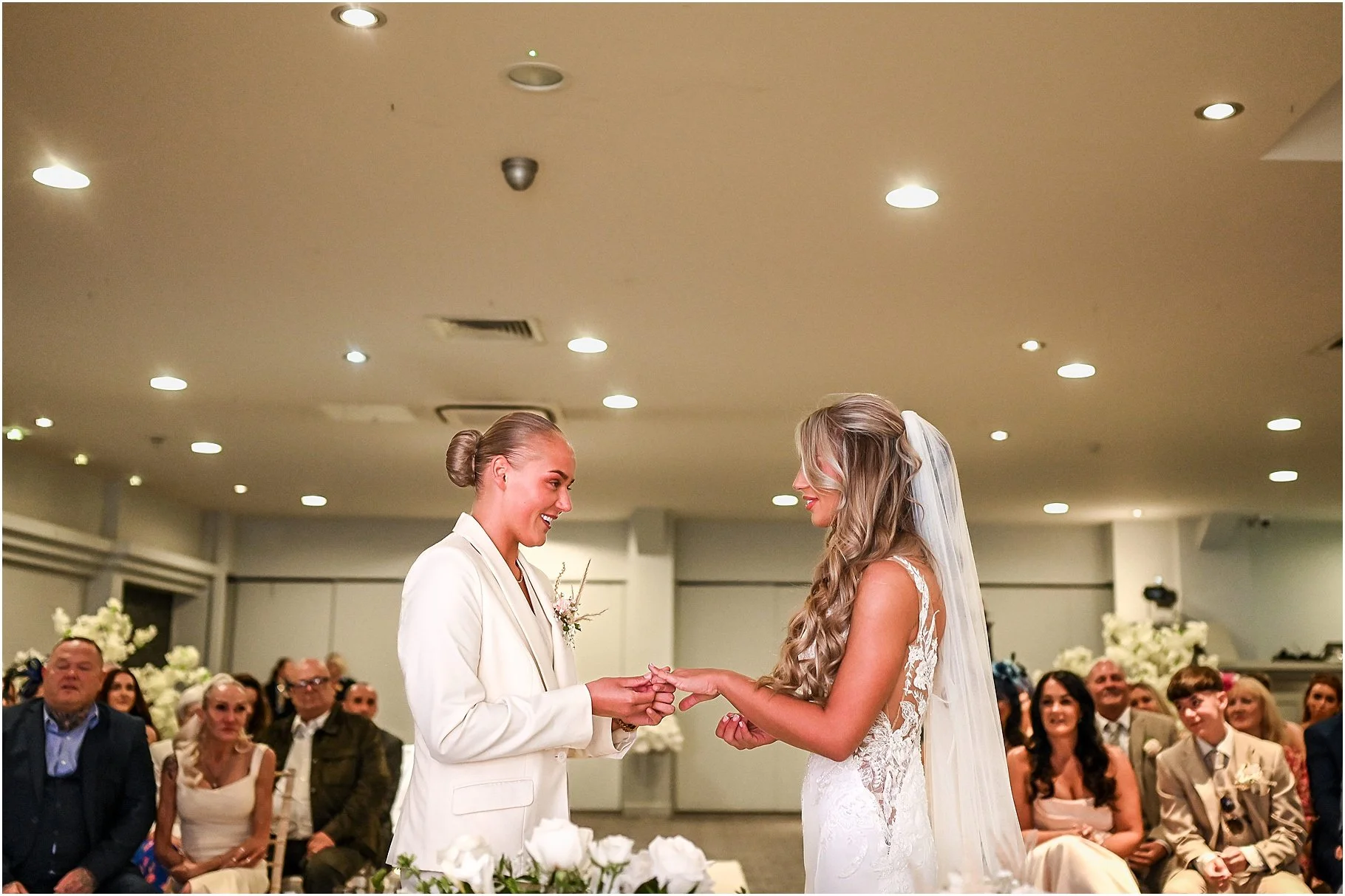 ribby-hall-lesbian-wedding_0035.jpg