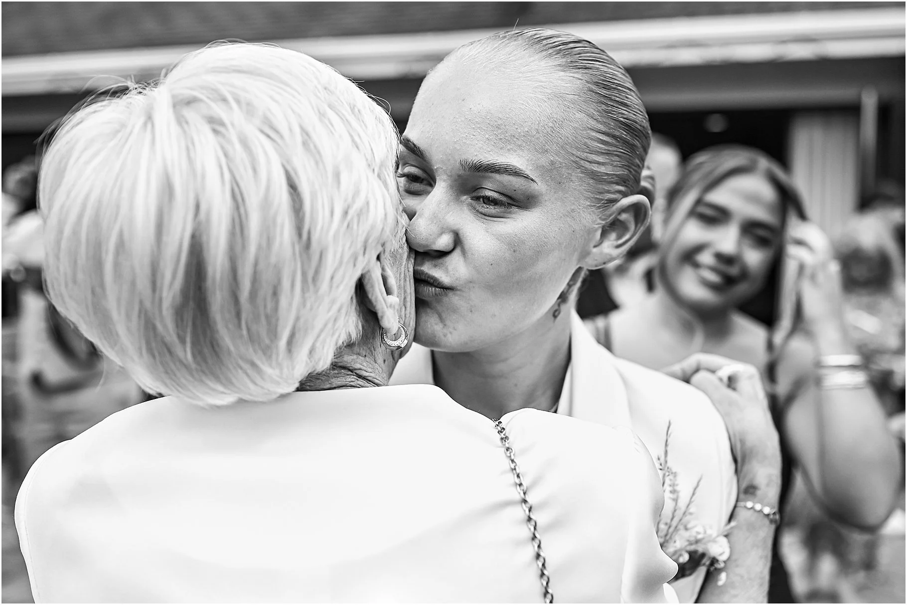 ribby-hall-lesbian-wedding_0041.jpg