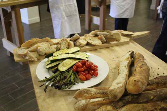 Baguette and vegetables.