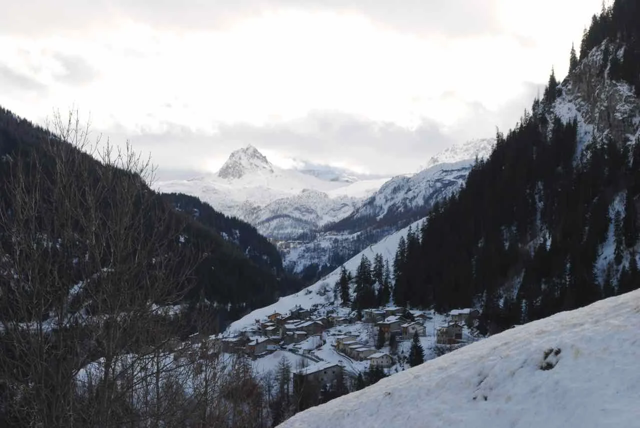 Looking towards Tignes and Val d'Isère from La Gurraz.