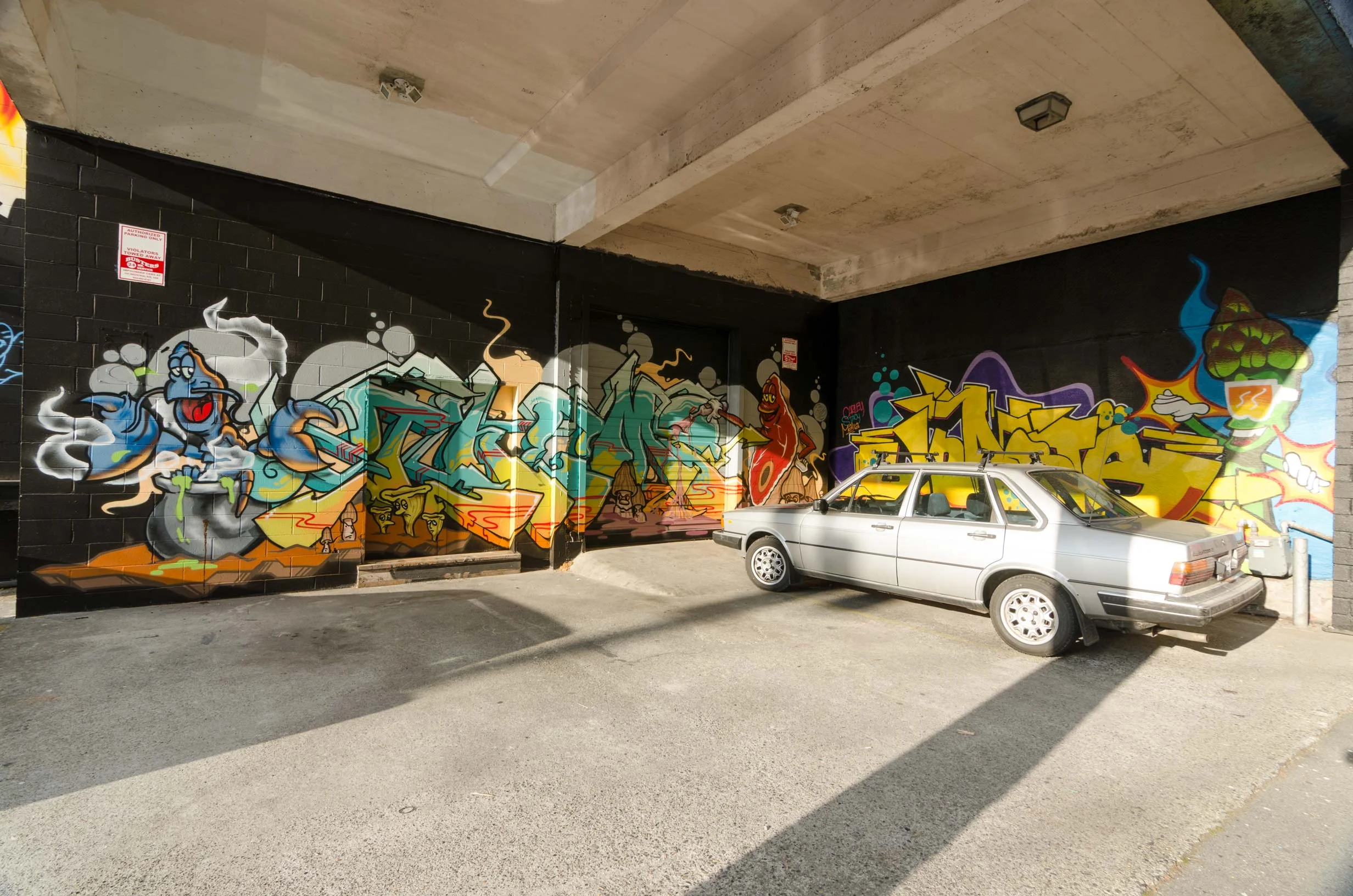 Theme(L) | JNasty (R)