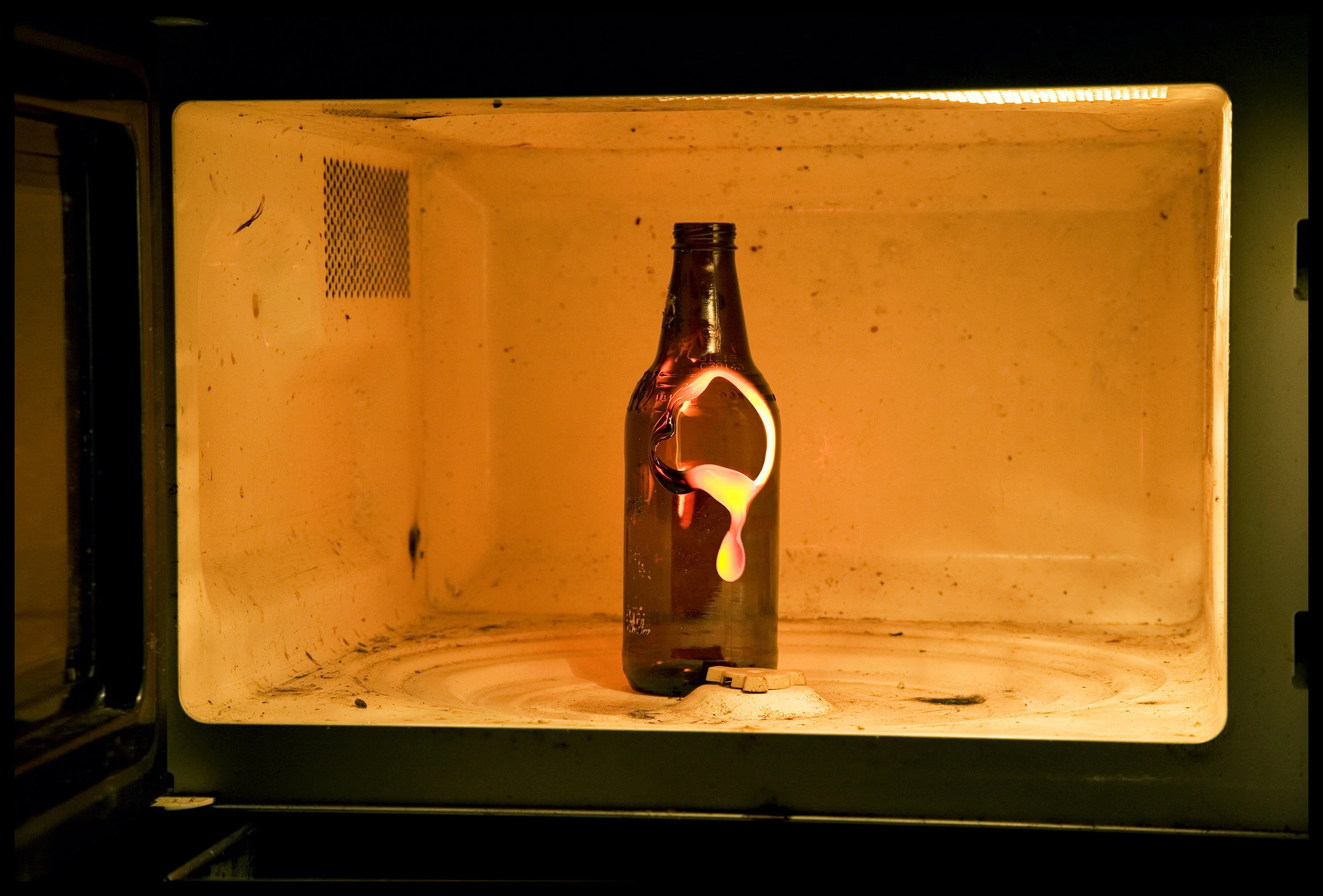 Bill Beaty: Microwaved Bottle, 2007