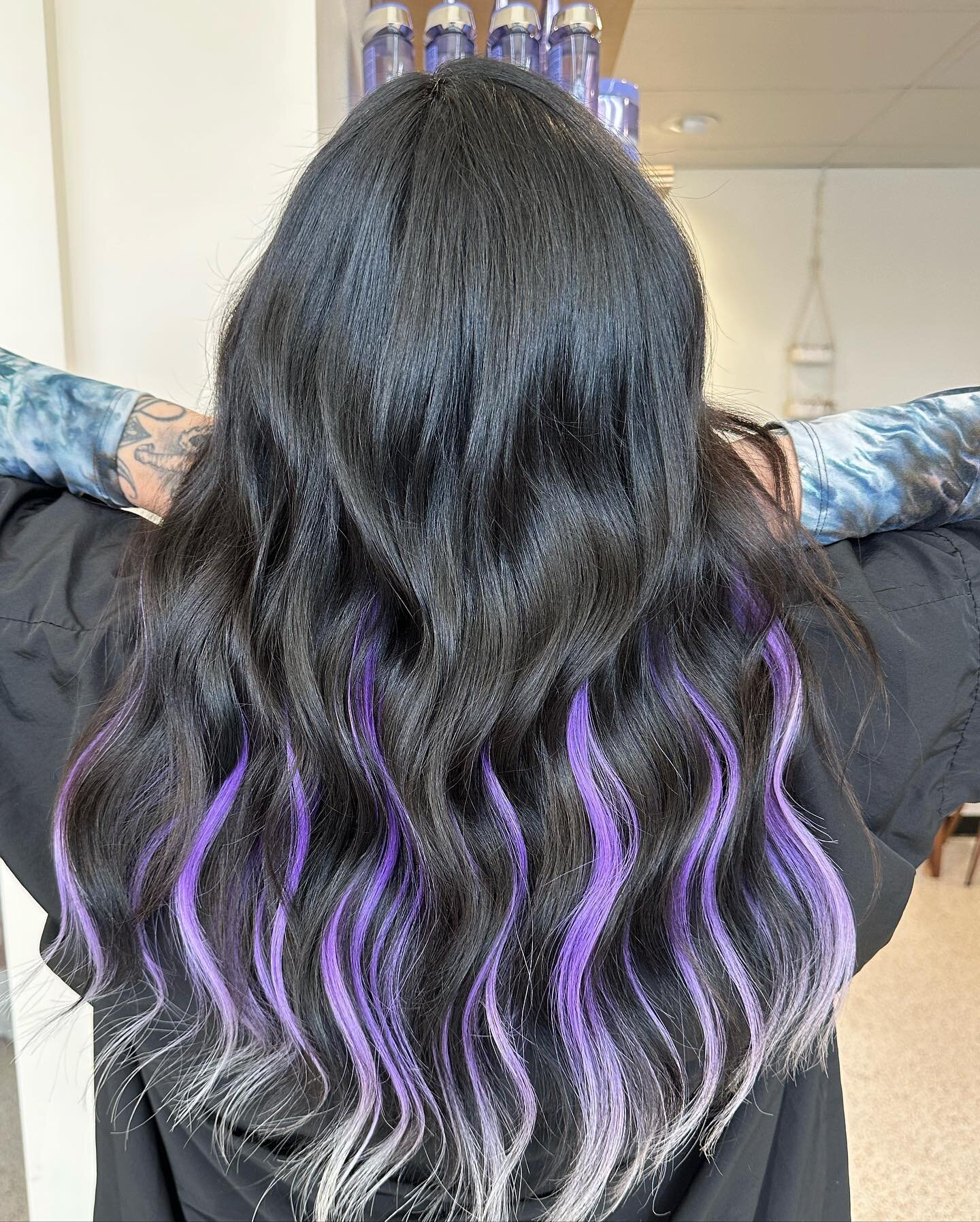 Peekaboo color with extensions! 💜🦄🔮