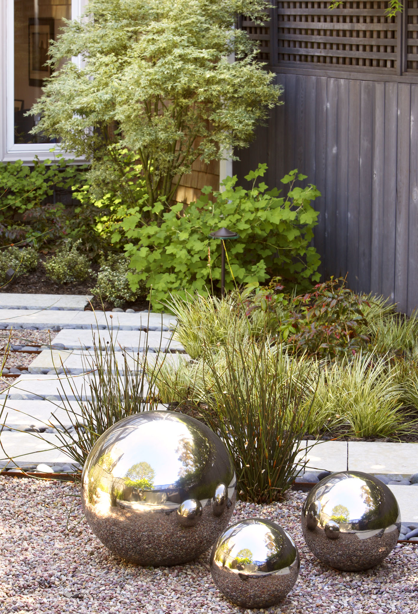 62 Degrees by Arterra Landscape Architects. Photo by Michele Lee Willson