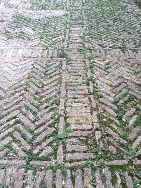330b8-pavingfromitaly13arterralandscapearchitects.jpg