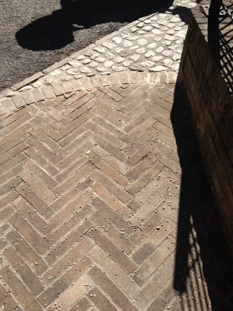 c15a8-pavingfromitaly04arterralandscapearchitects.jpg