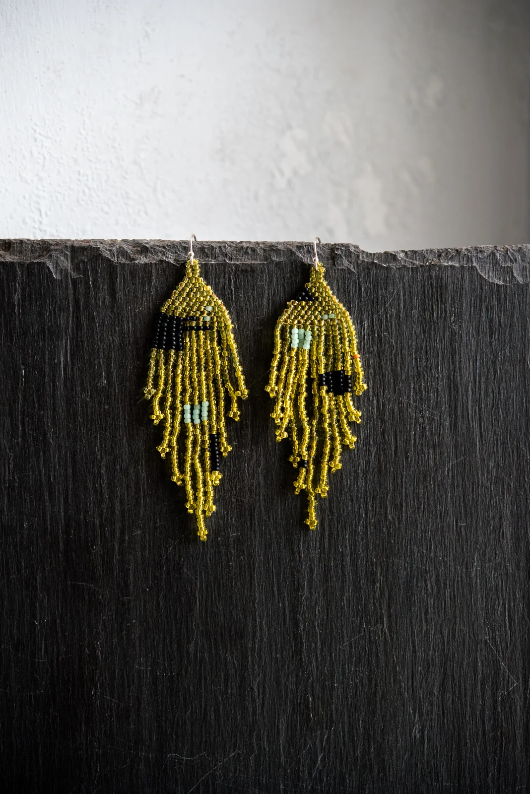 lilaS_beadedEarrings-43.jpg