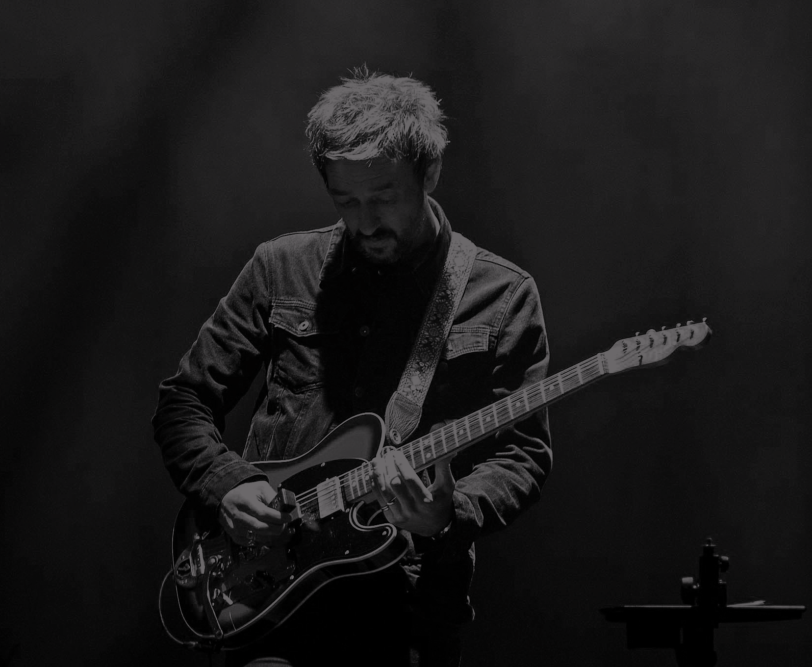 PAULCONNOP_Guitarist_4.png