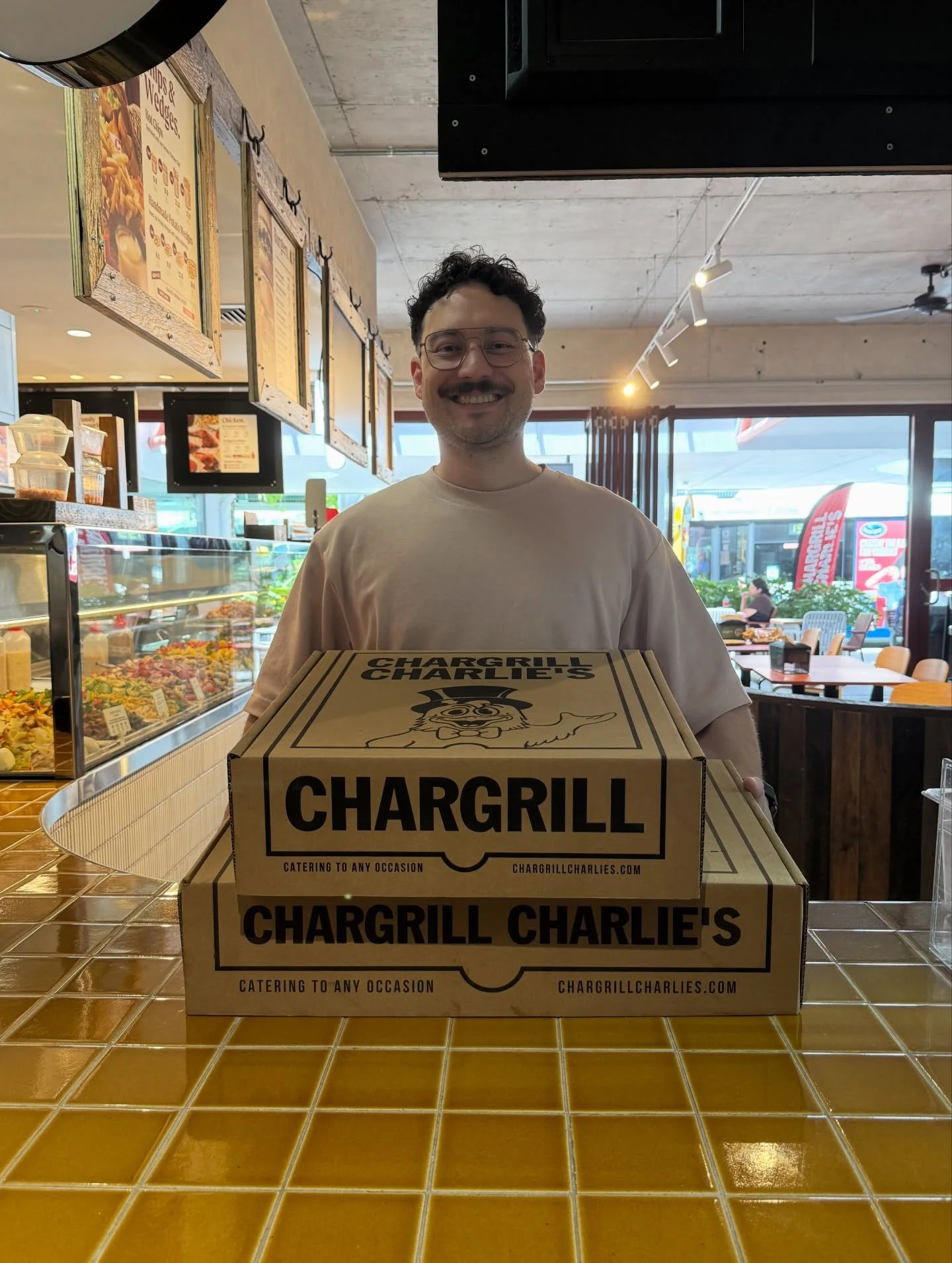 What a week! ❤️&zwj;🔥
The gang trying out @chargrillcharlies for Finish Early Friday 🍗, a little client love, wonderful Maddy finally joining the crew, and supporting those observing Ramadan. Never a dull moment around here 😌✨