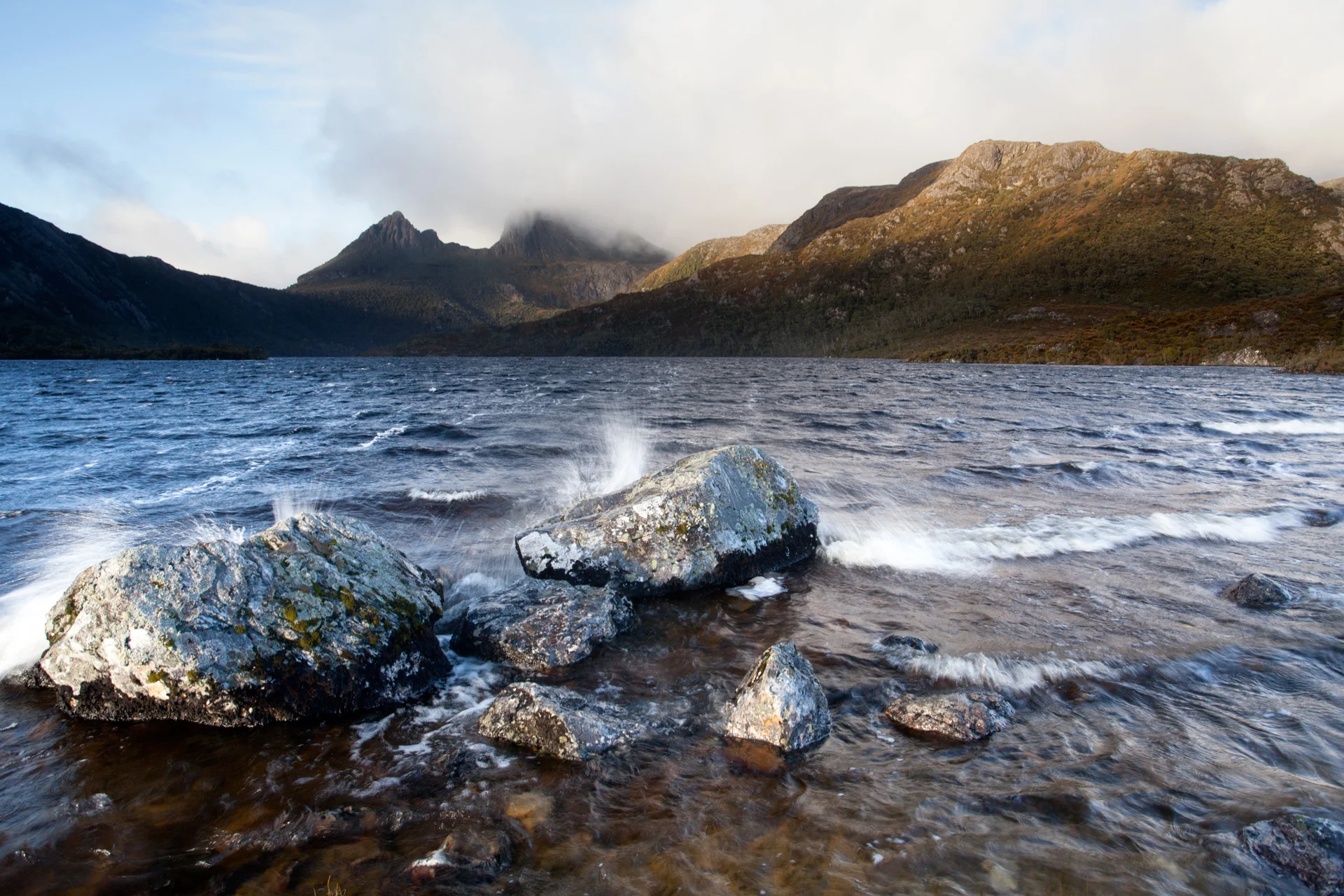 Breaking Waves at Cradle Mountain