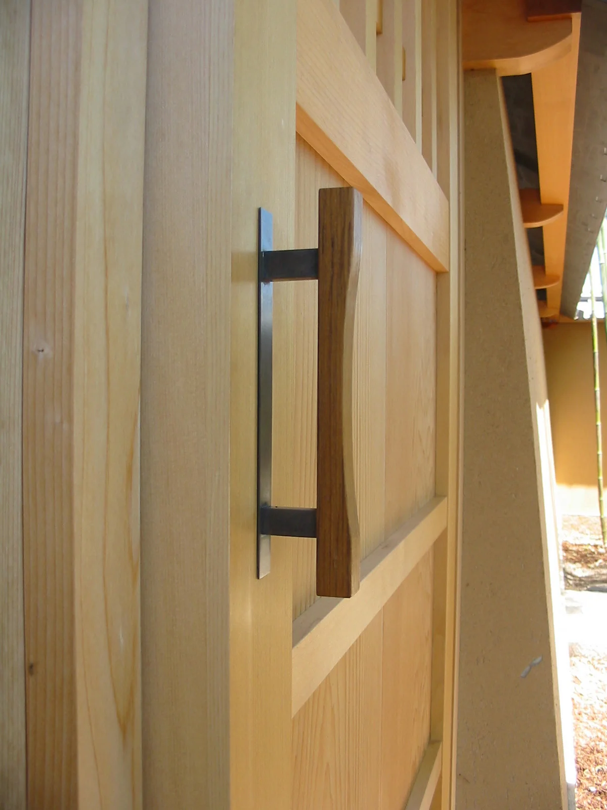 Mid Gate Handle.jpg