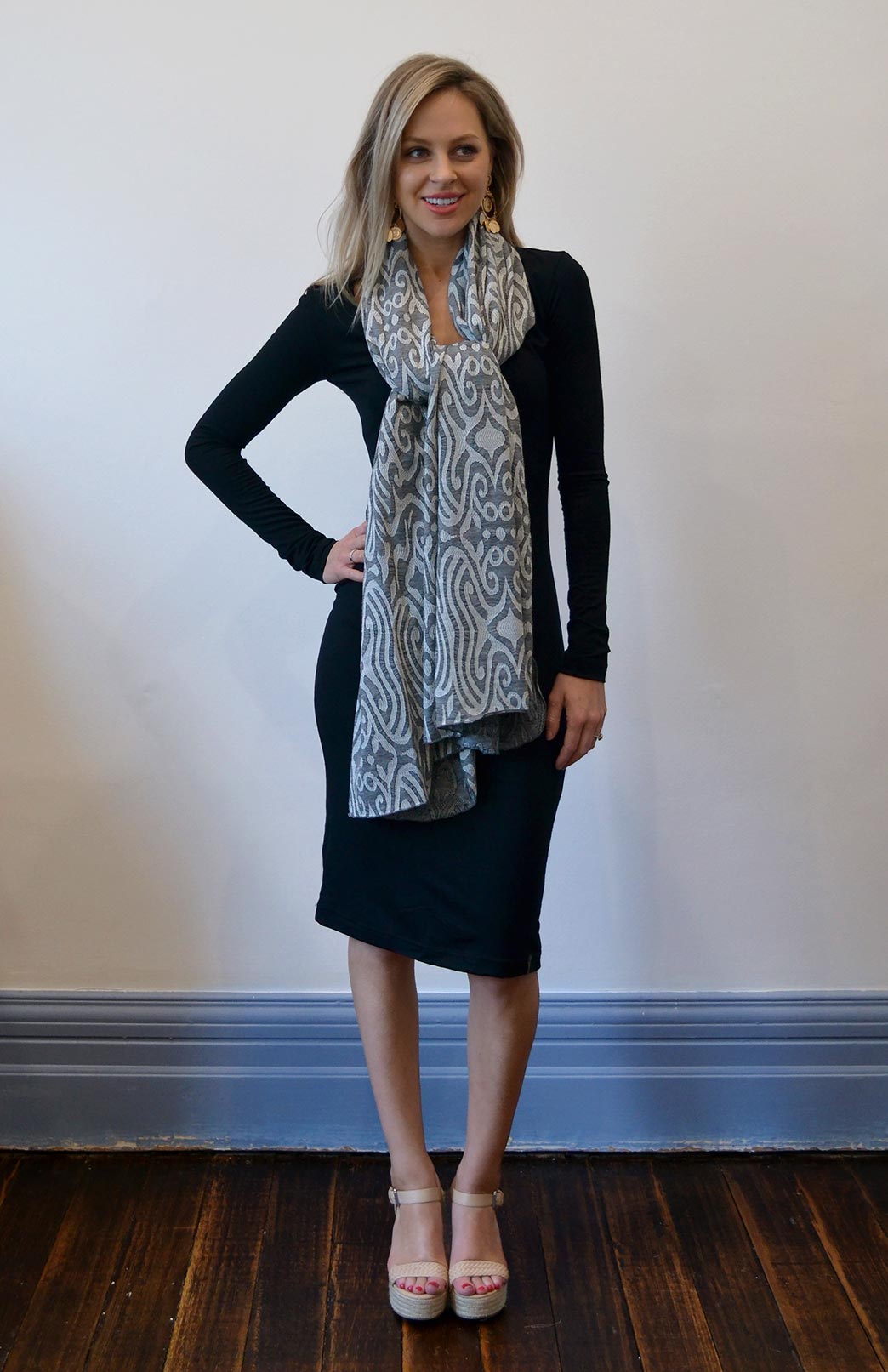 8404-wide-merino-scarf-light-inca-01-new.jpg