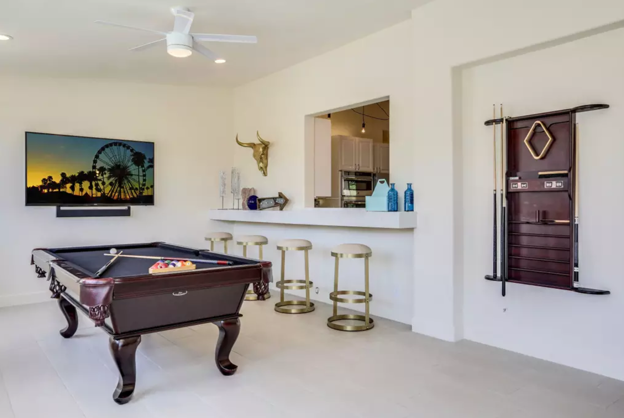 STRUT Oasis 8 Bedroom_17.png