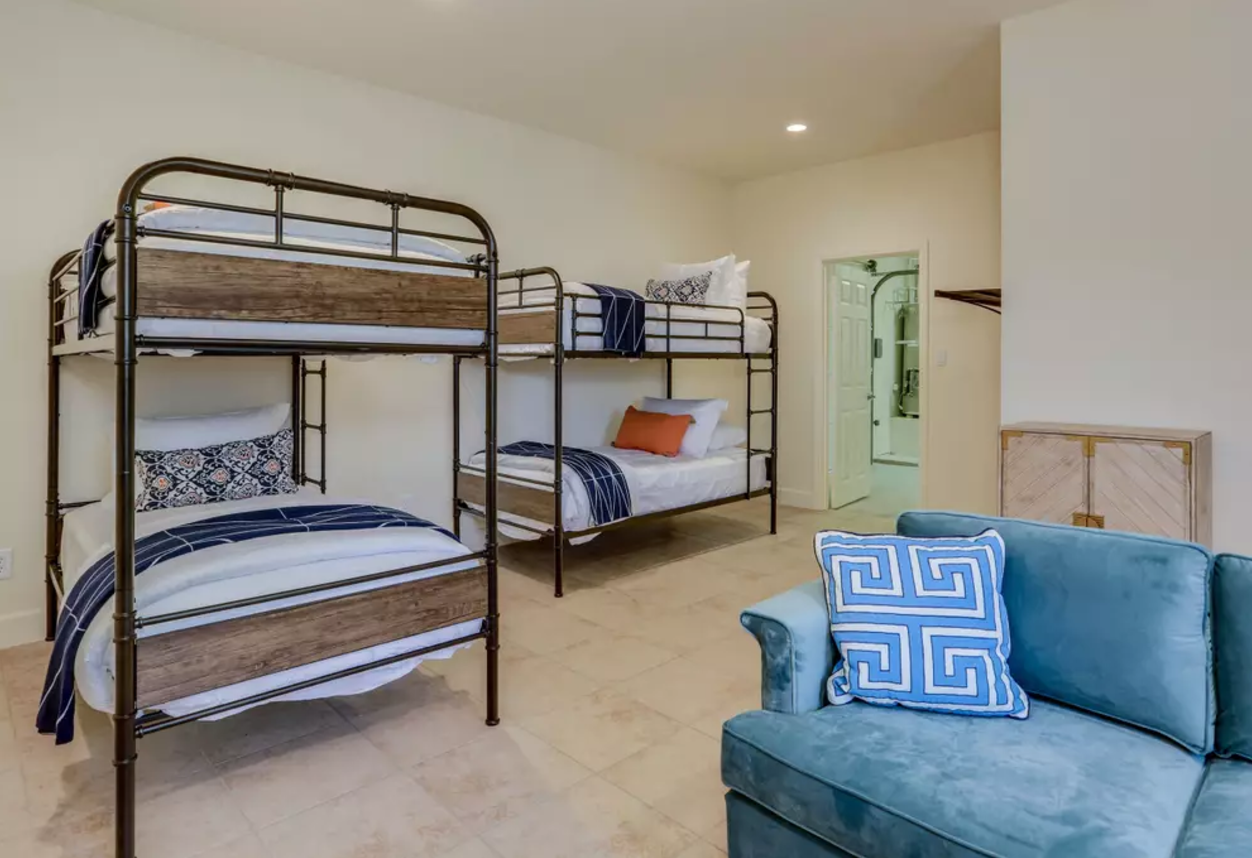 STRUT Oasis 8 Bedroom_34.png