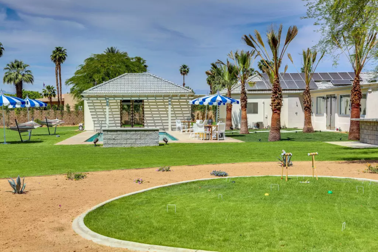 STRUT Oasis 8 Bedroom_40.png