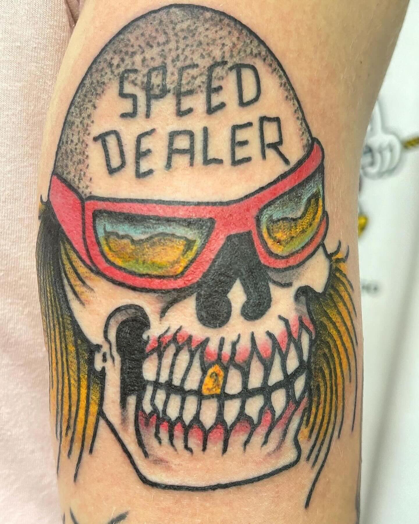 🎱 This guy hasn&rsquo;t slept for years. A play on the classic &ldquo;speed skull&rdquo; flash.  Made by @brett_eberhard_tattoo @thirteenfeettattoo NEWTOWN. FOR BOOKINGS with @brett_eberhard_tattoo hit the link in our bio, DM us or walk right on in 