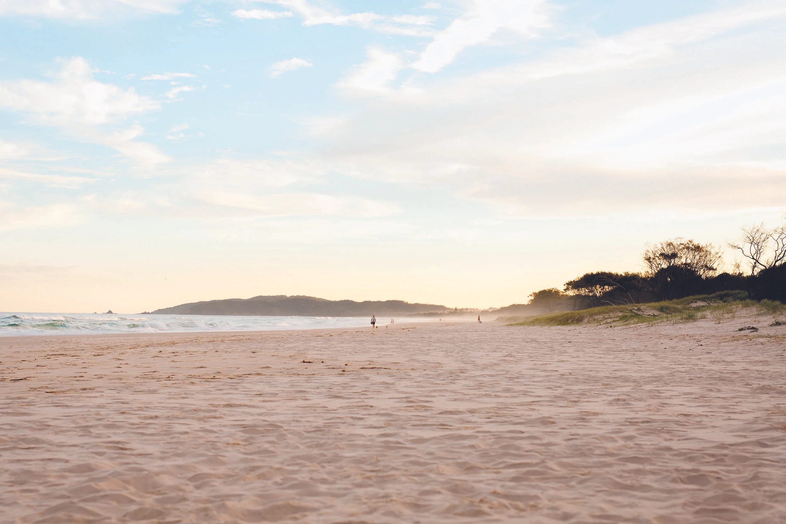 Dolphins beach.jpg