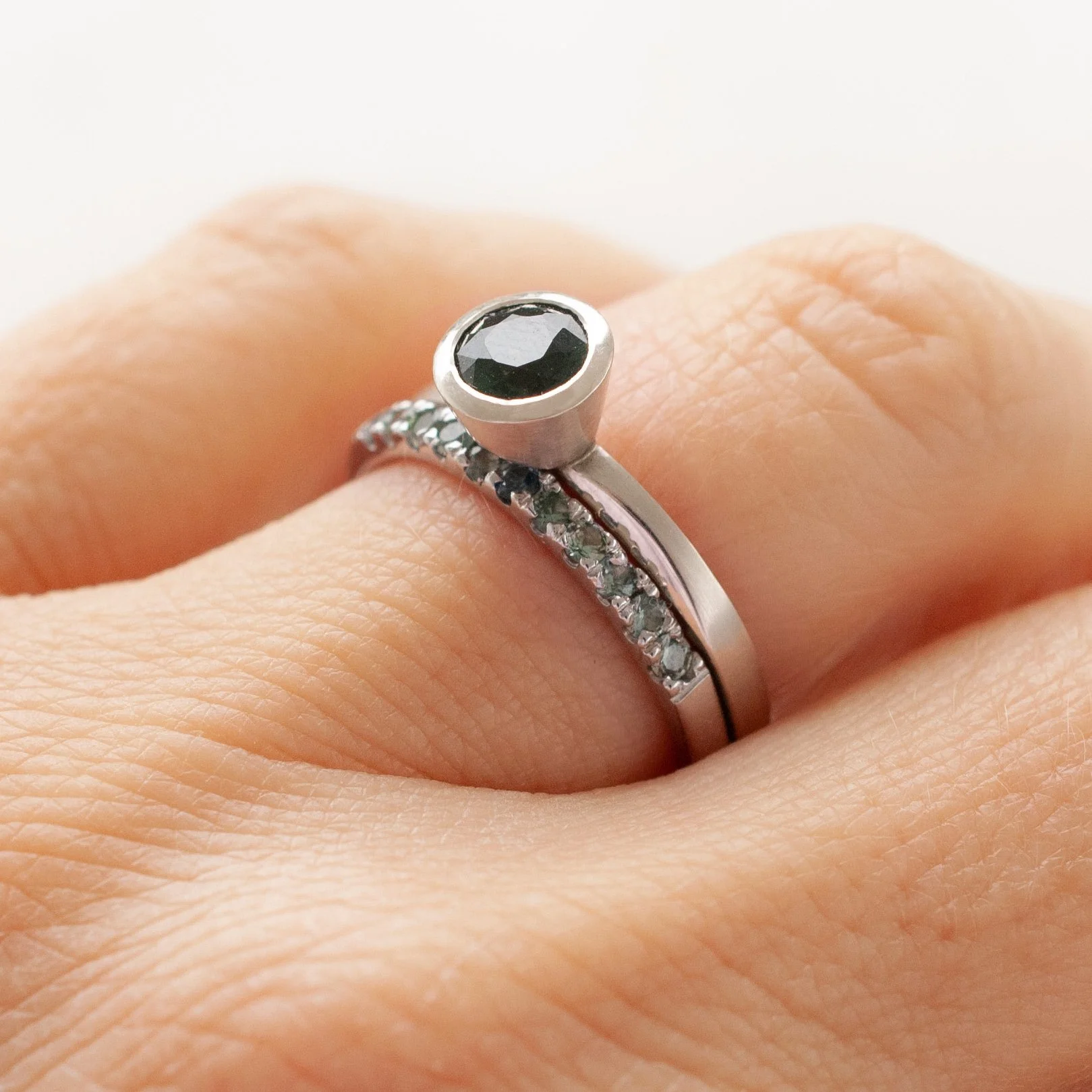 Grain-set-teal-sapphire-ring-by-Susan-McGinness-Worn.jpg
