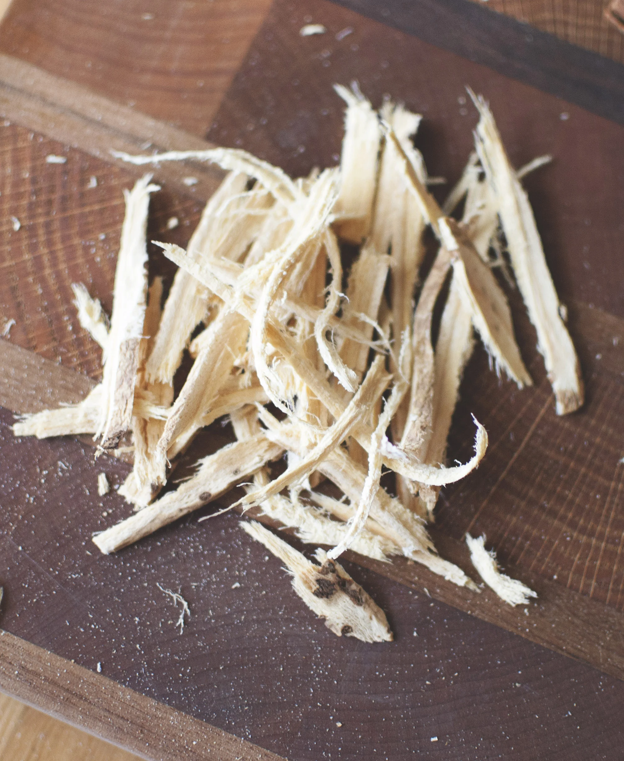 Astragalus root.