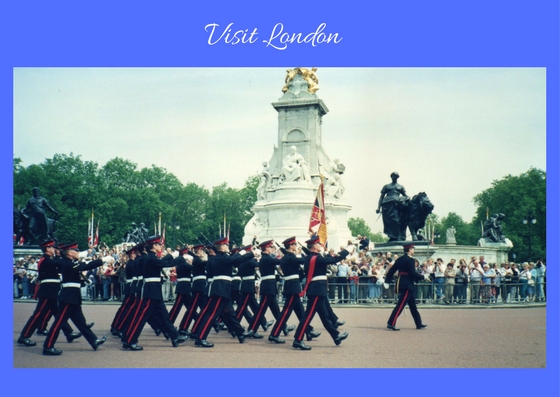 www.roaming-fox.com Visit London.jpg
