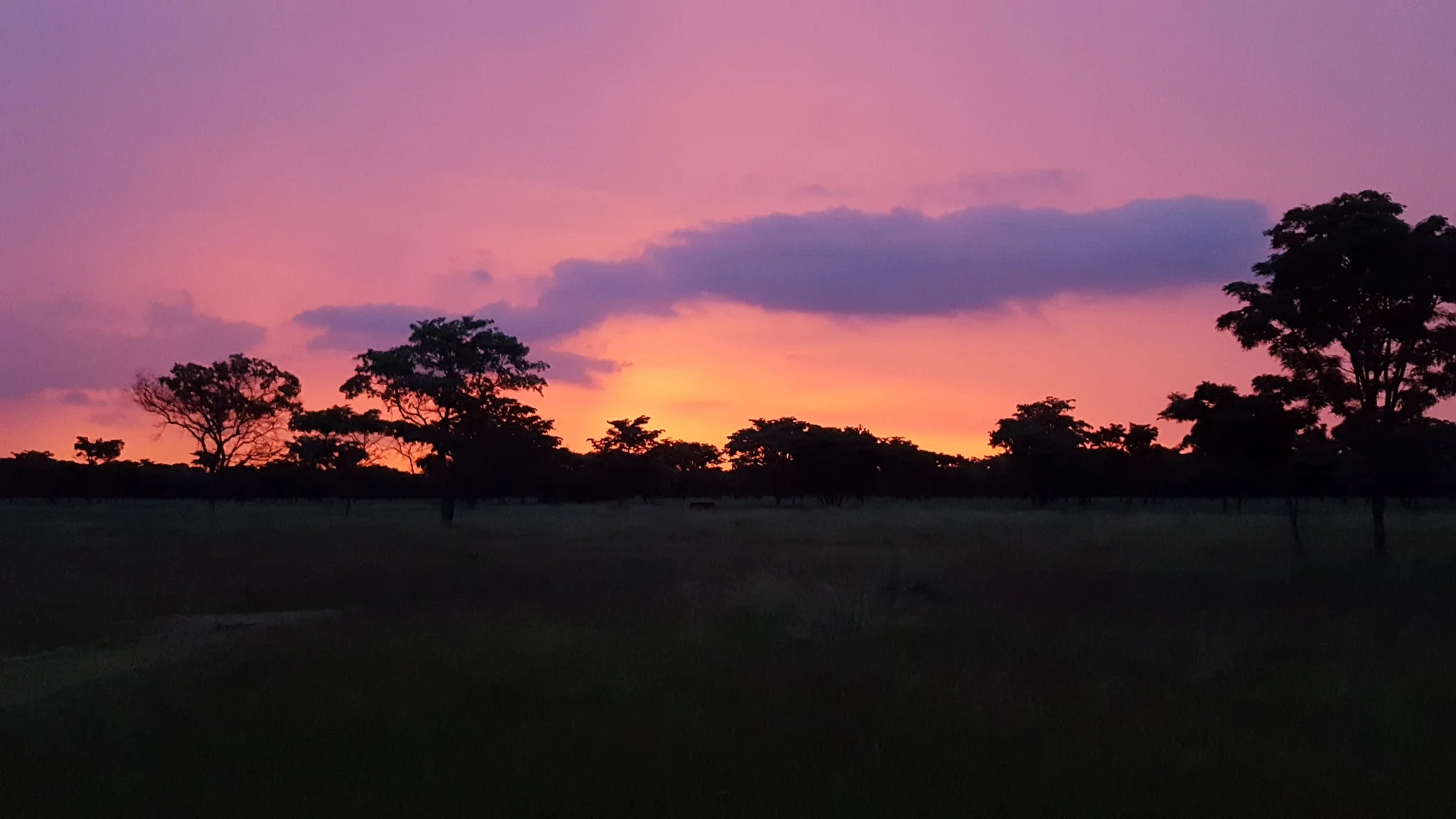 Sunset Matamba www.roaming-fox.com.jpg