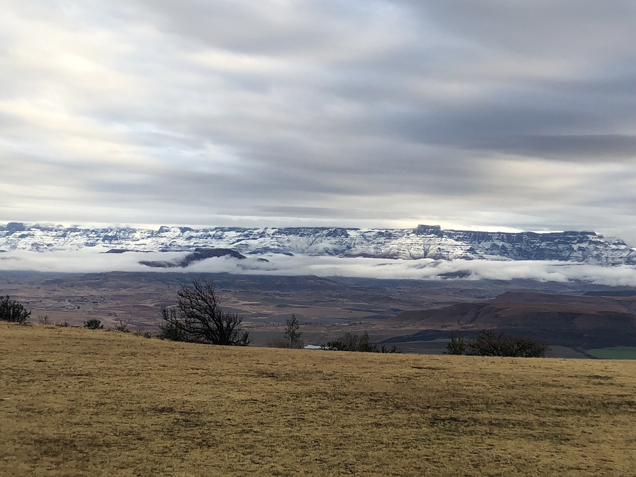 How to choose an ultimate Drakensberg retreat	