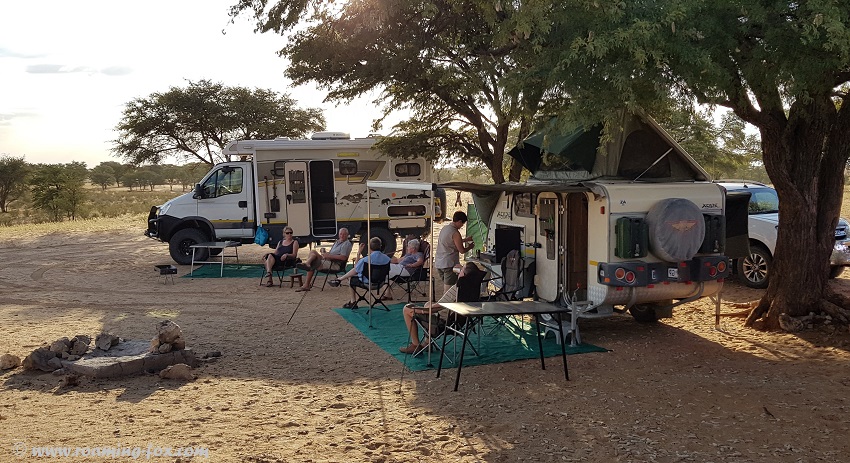Luxury and semi-luxury camping at Rooiputs