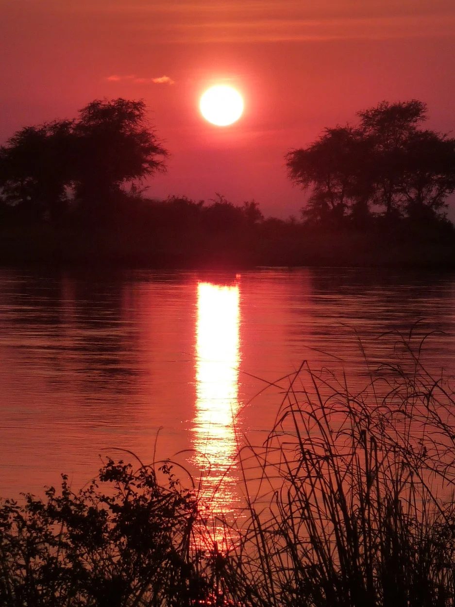 Sunrise Mana Pools Zimbabwe Zambezi river.JPG