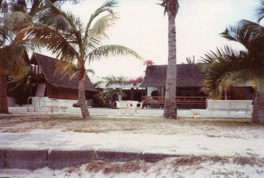 Paradis-Hotel-1983-Beachcomber-Mauritus.jpg