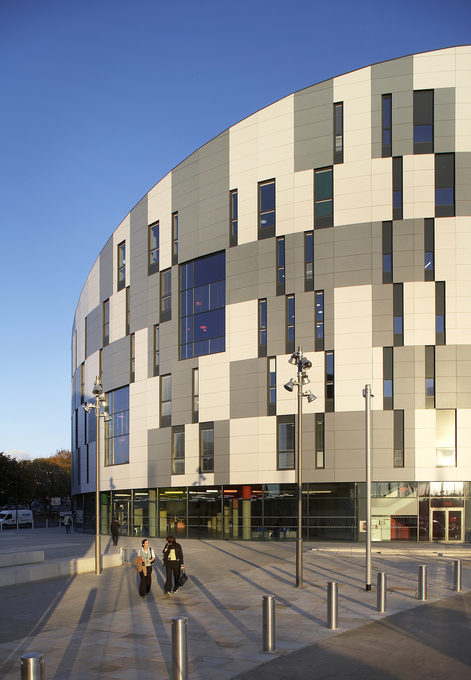 <b>Waterfront Building</b> | University Campus Suffolk