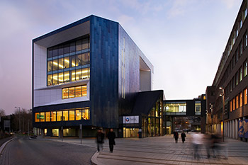 <b>Gateway Building</b><br>Buckinghamshire New <wbr>University