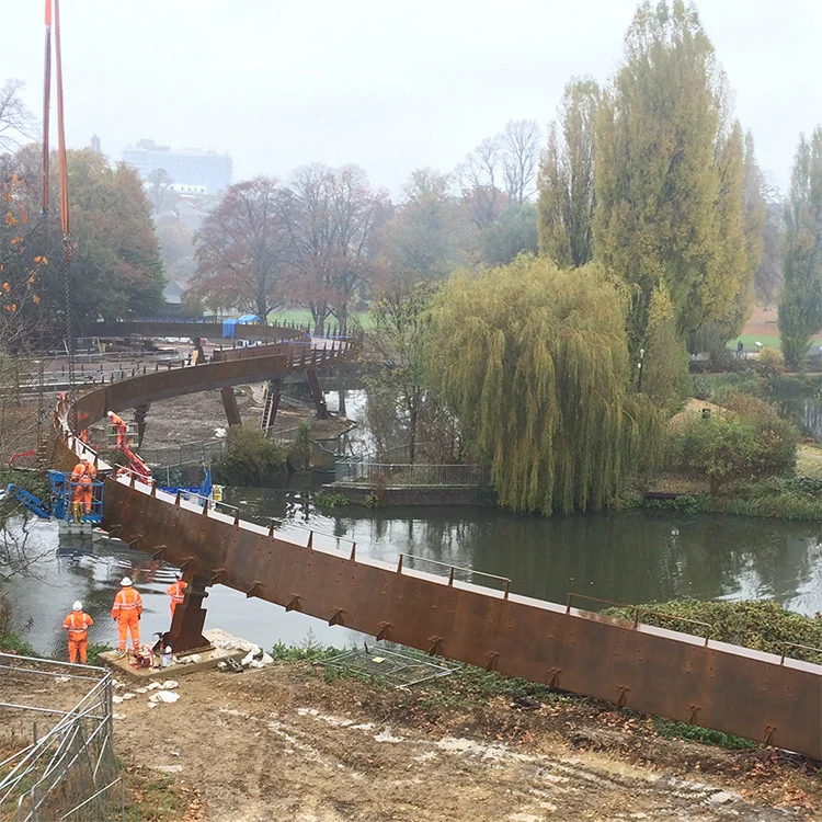 University of Northampton's new footbridge lifted into place