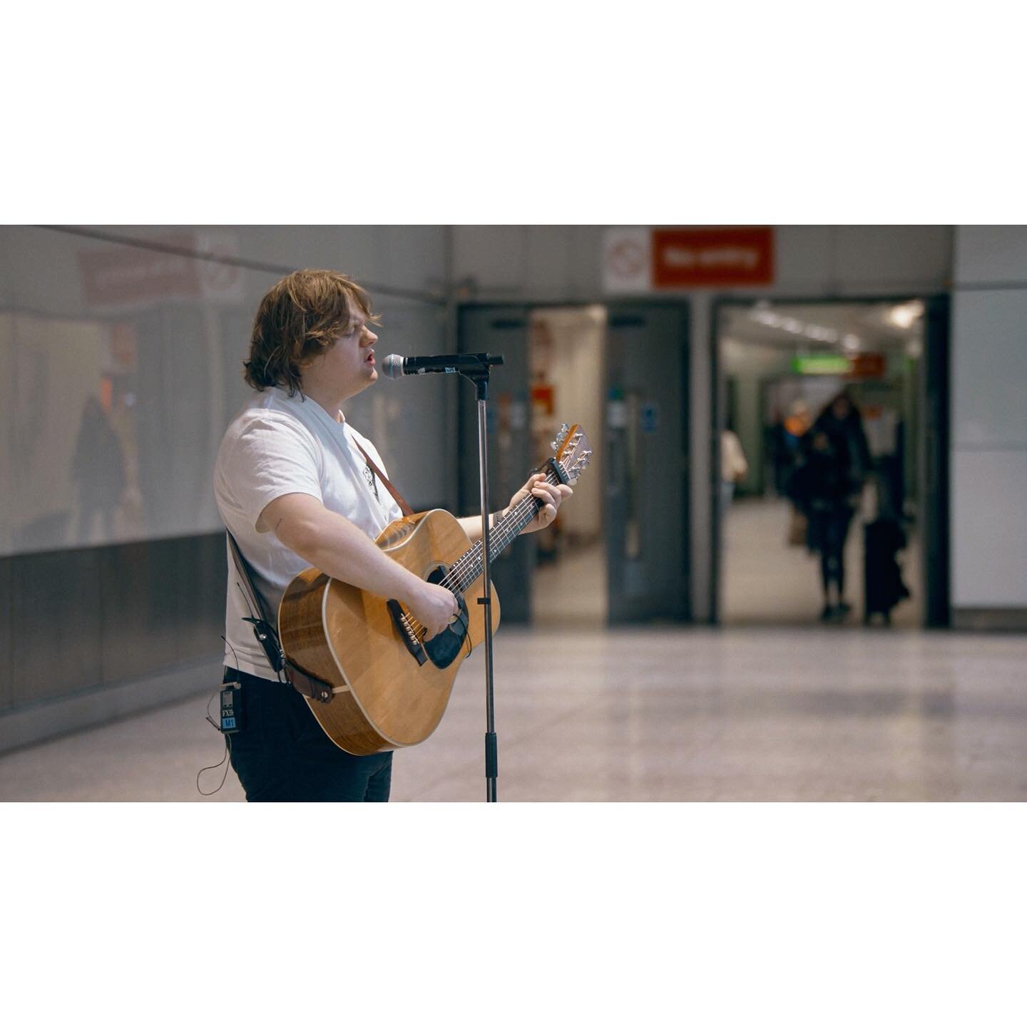 Lewis Capaldi - Wish You The Best (Airport arrivals performance)

This was a joy.  Capturing such beautiful and genuine emotions reminded me of why we do what we do, and how great it is to love and be loved x
 
Director: @jimosaurusrex
Creative Direc