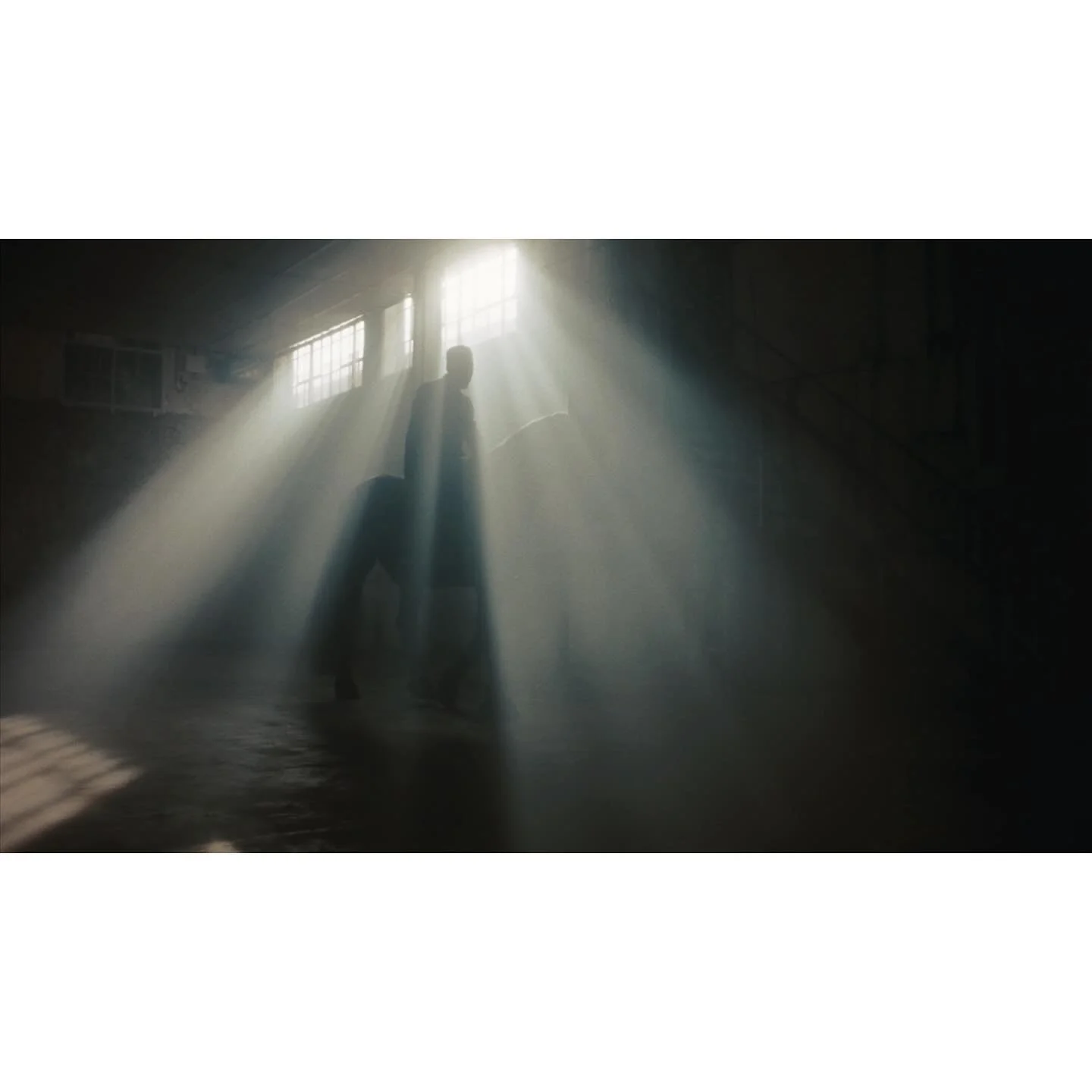 SOUS LES PROJECTEURS 

@pee.magnum 

Director - Wilberg - @jimosaurusrex
Director of Photography Keith Gubbins
Exec Producer - Lyva Corvo - @lyva_crv
Exec Producer - Jake Evans - @javaknees
Producer - Dominic Foster - @dofoster
Post House - DOMA - @d