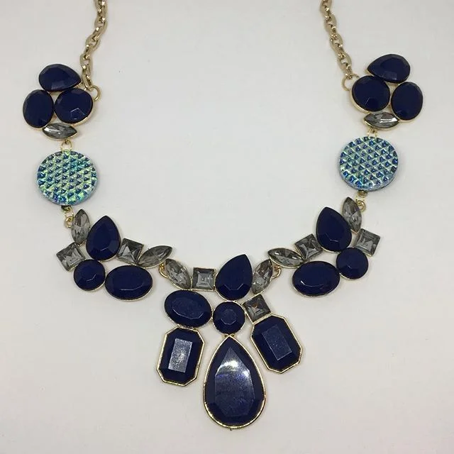 Hello #gorgeous !! Check out this stunning fused glass dichroic embellished necklace from @lubianistudios DM me if you want to #treatyoself  #fusedglass #fused #glass #dichroic #necklace #jewelry #giftideas #dressup #handmade #handcrafted #artisan #a