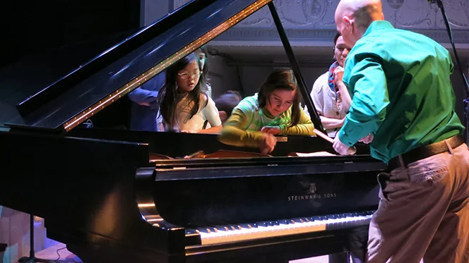 “Hit, Pluck, and Strum” at Roulette!