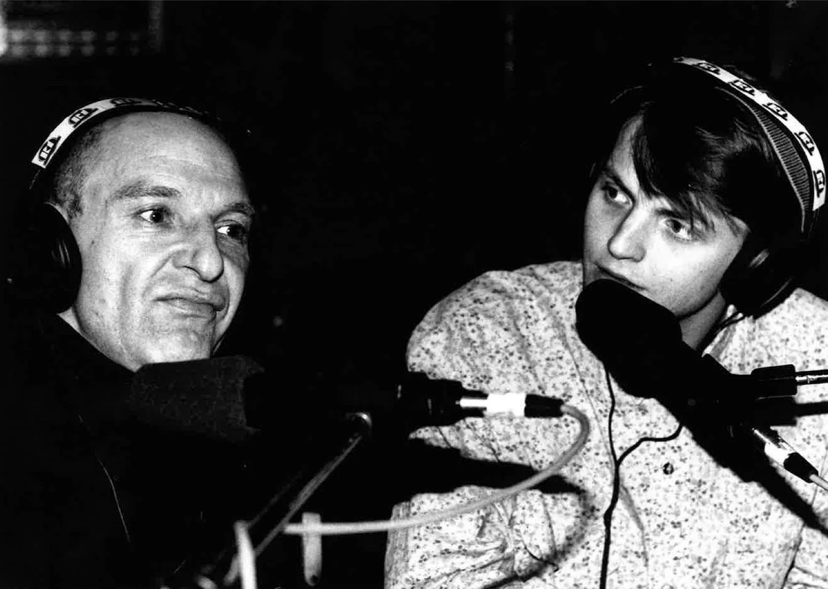Ettanin tiedotustilaisuus Hurriganesin paluun tiimoilta 1988. Kuva: Kari Kuukka