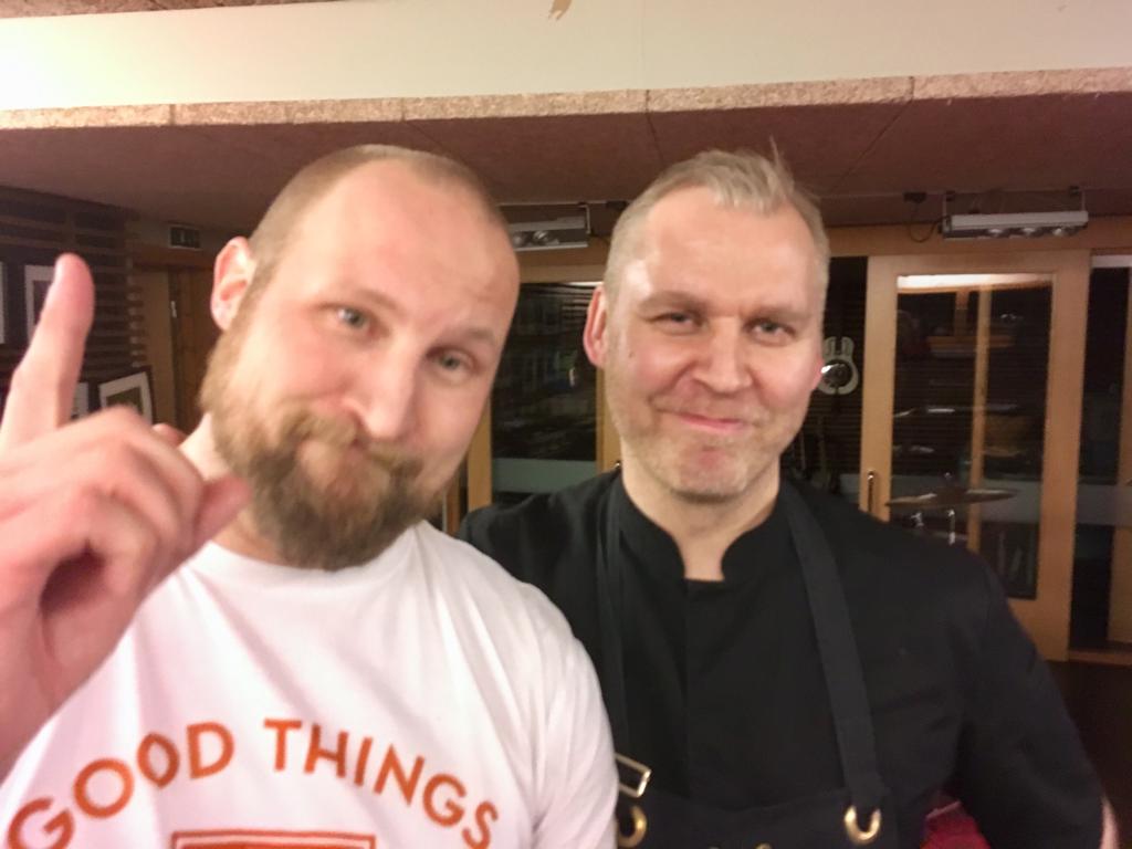 Mieletöntä valoa Lyhdyssä, marraskuussa 2017. Paleface ja Paul Hickman.