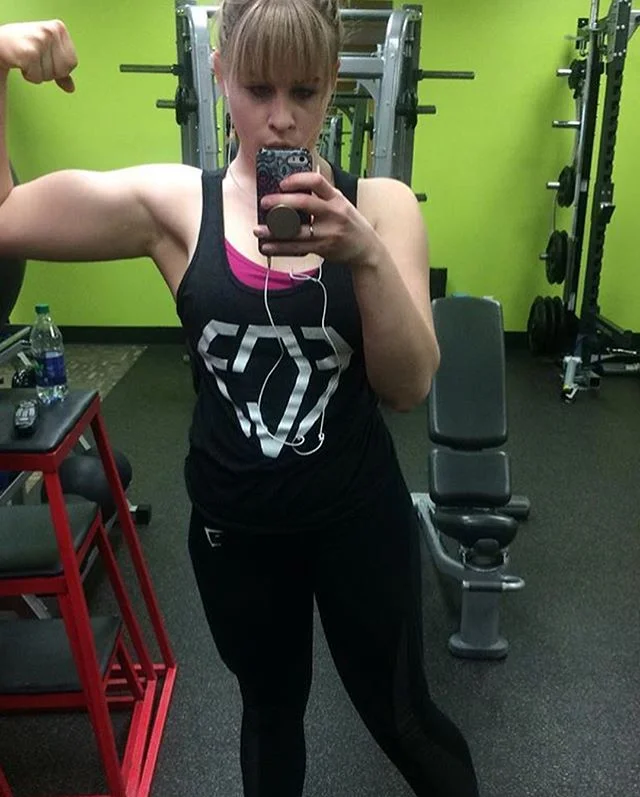 @arianamariabrown is jacked up and ready to take on 2018! Meals prepped and not slowing down, stay tuned to see her progress ! 
Do you want to get fit for summer or overall feel good and healthier Message me and we can talk about your goals! Online p