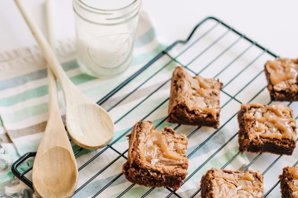Brownies with Salted Caramel Sauce (per dozen)