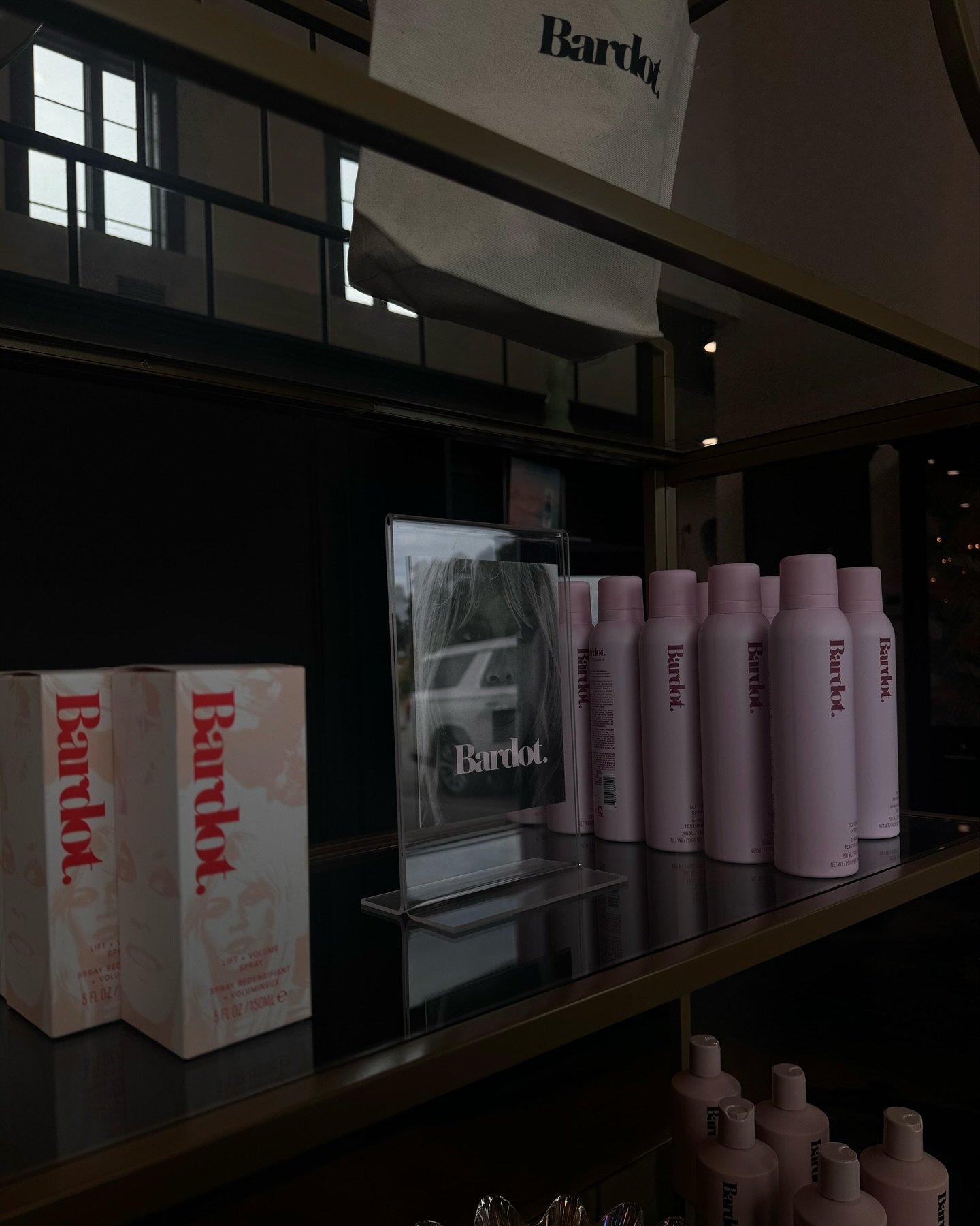 🌊✨ Exciting news! We&rsquo;re now carrying the Bardot brand at our salon, and it&rsquo;s fully stocked! Get those effortless, beachy waves and sun-kissed styles with their amazing products. Swing by and grab your new summer essentials! 🏖️

#BardotH