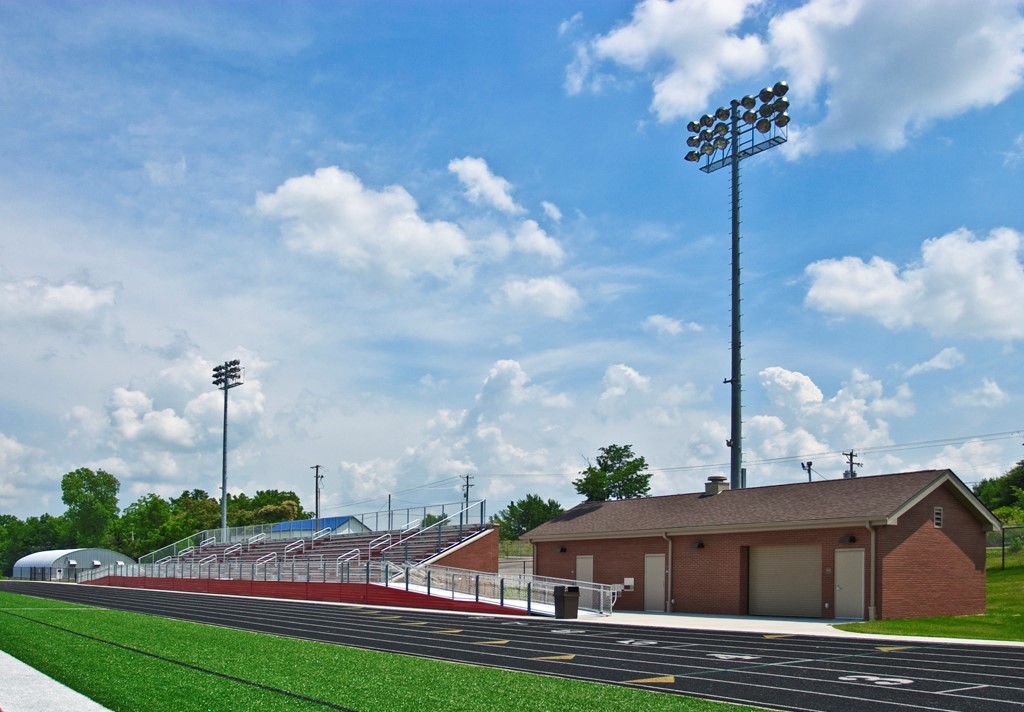 9906-09-SPORTS 41E.jpg
