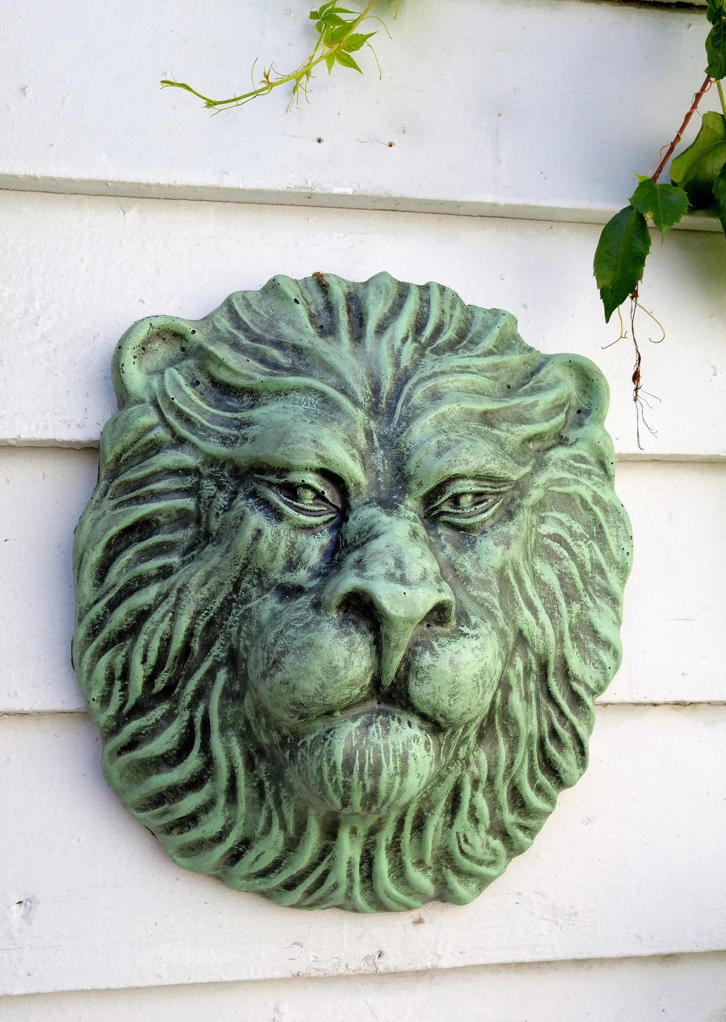 Lion Wall Hanger