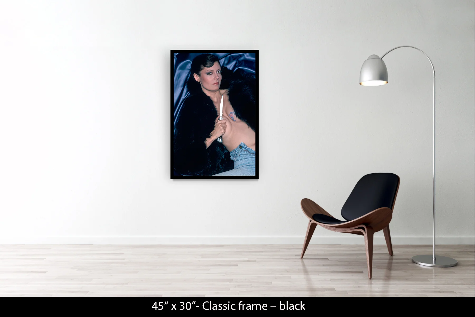 45"x30" | Classic Frame Black