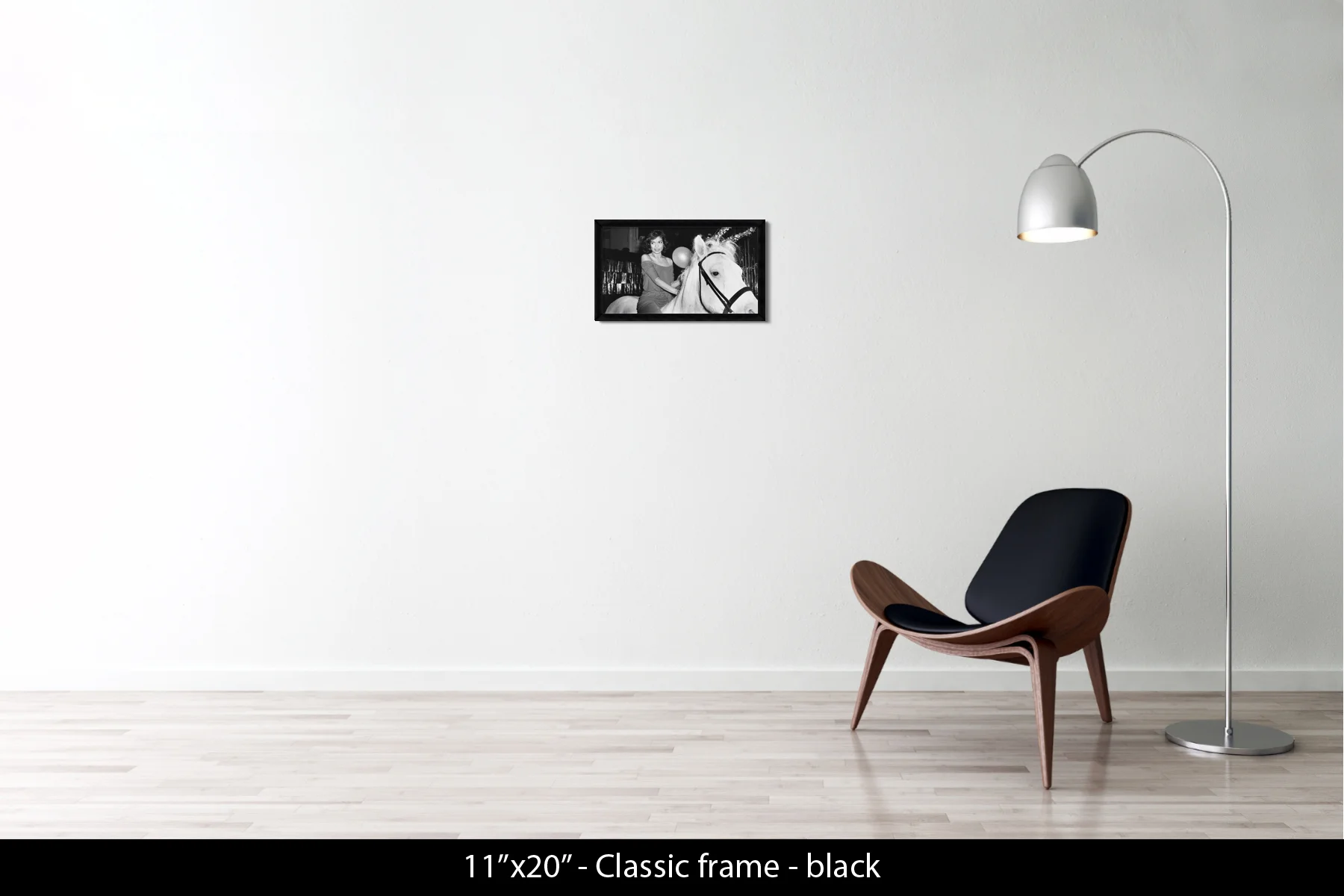 11"x20" | Classic Frame Black