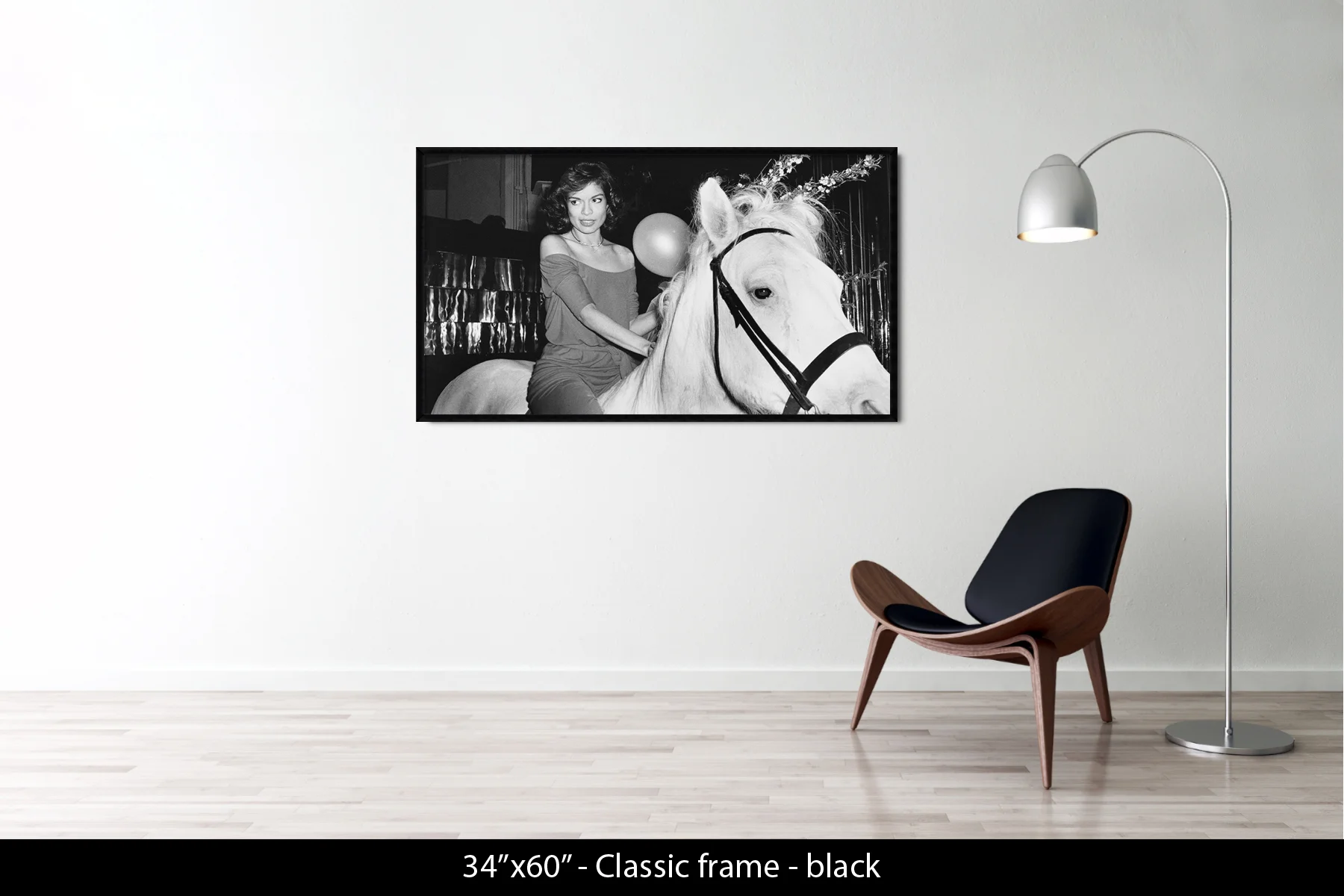 33.5"x60" | Classic Frame Black