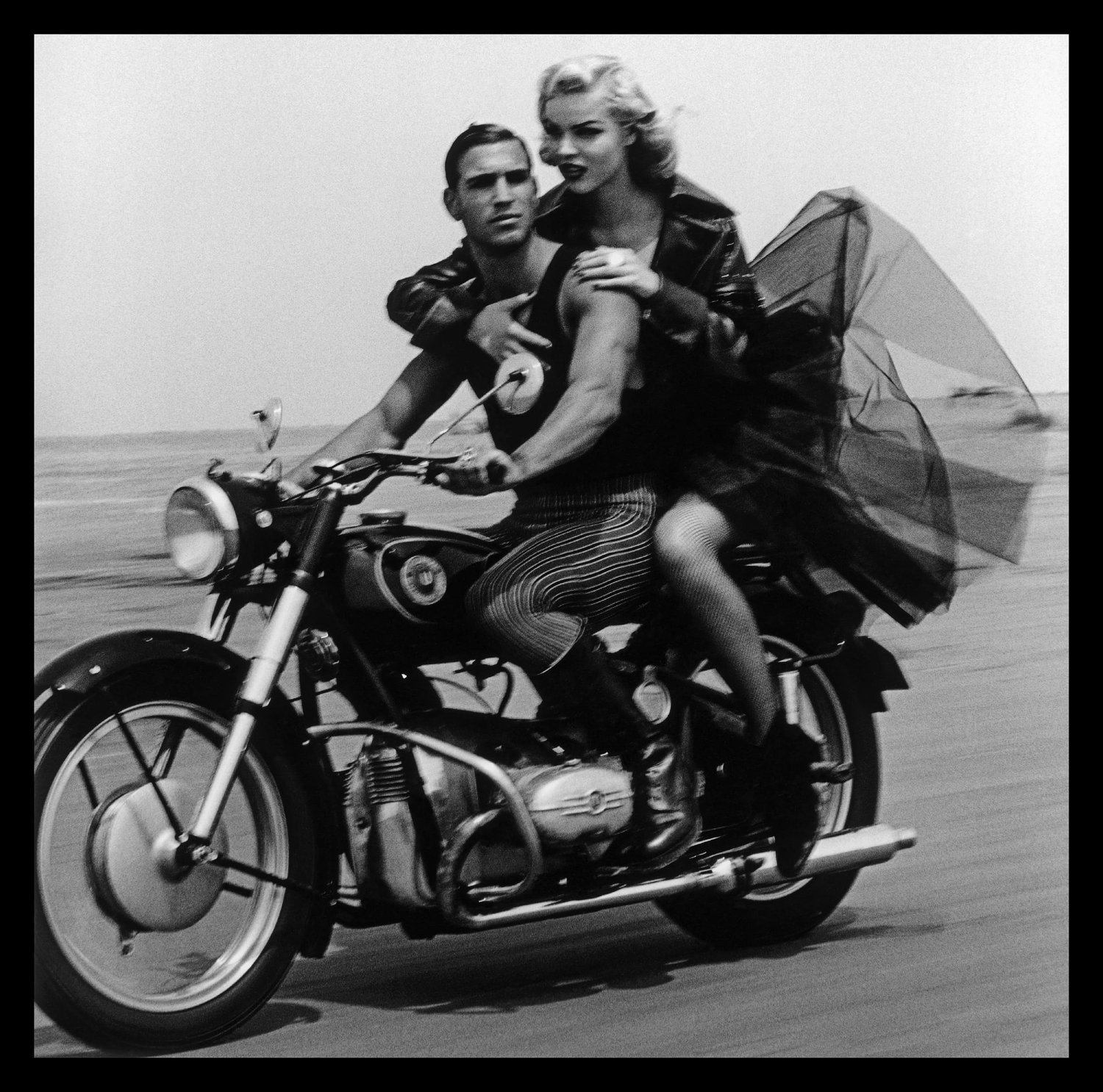 18)EVA+ET+JOHN+MOTO+65+copie+2.jpg