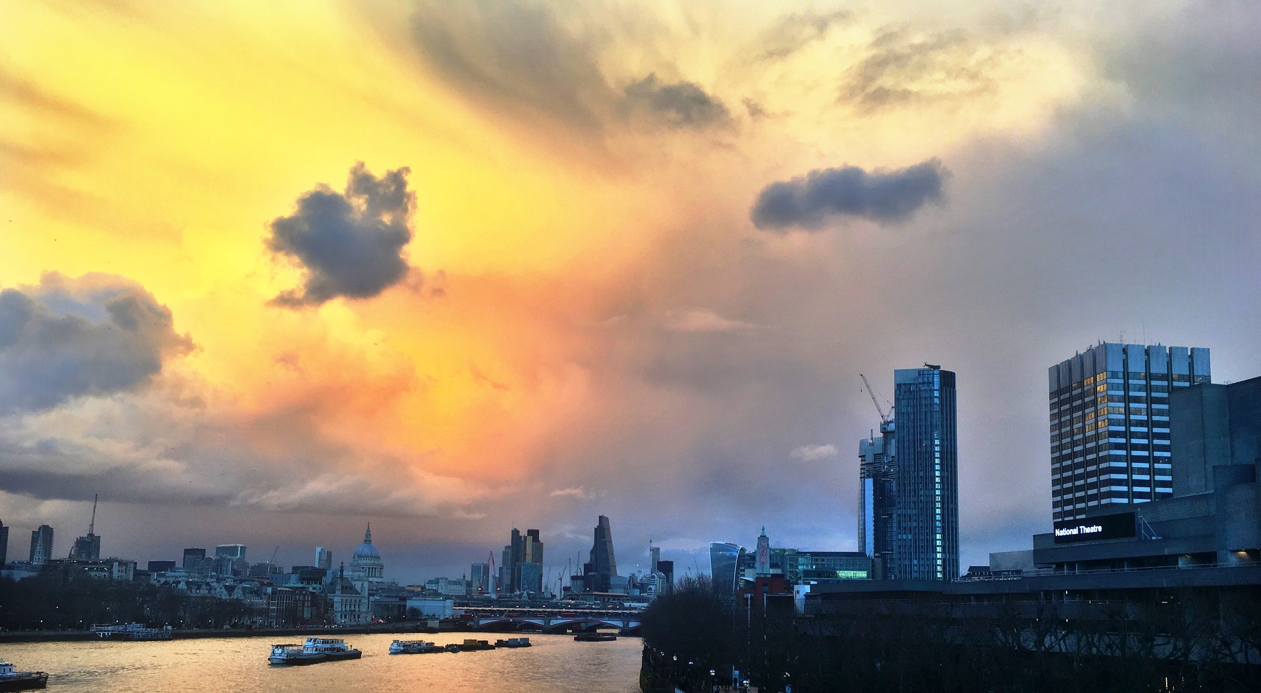 Waterloo bridge 1.JPG