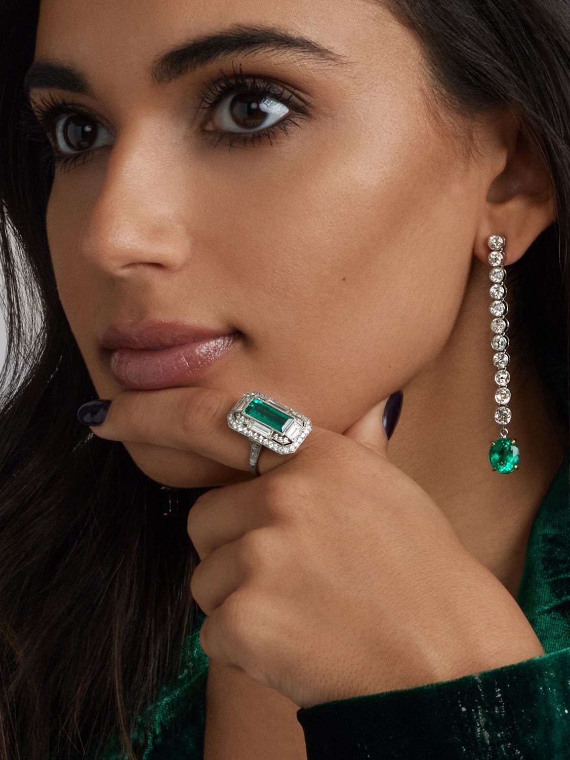 IR-0051-Deco-Engraved-Emerald-Diamond-Ring-04.jpg